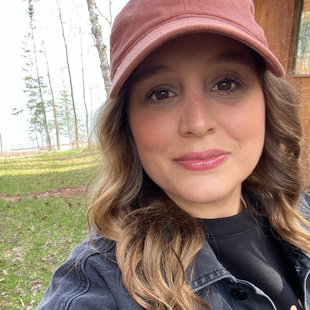 Meet your Posher, Amie